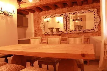 Alojamento de Acomodação e Pequeno-almoço Rosso Charm B&B Veneza