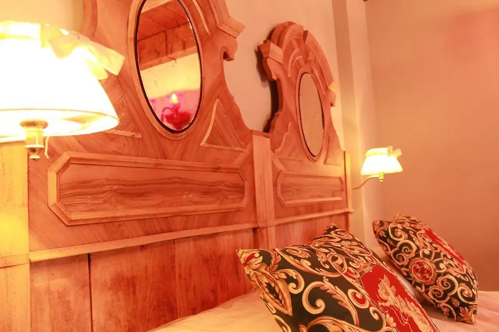 Rosso Charm B&B Venice Bed & Breakfast